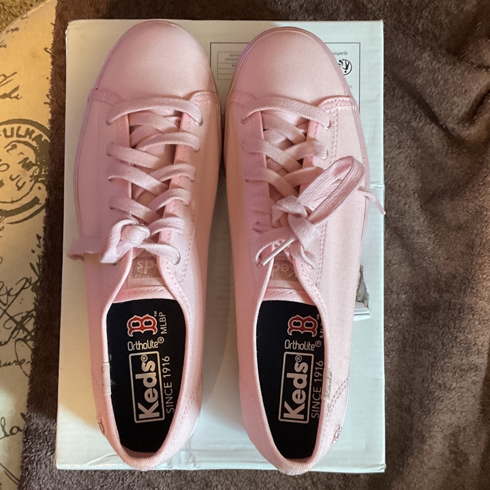 Keds Women's Soft Pink Sneakers